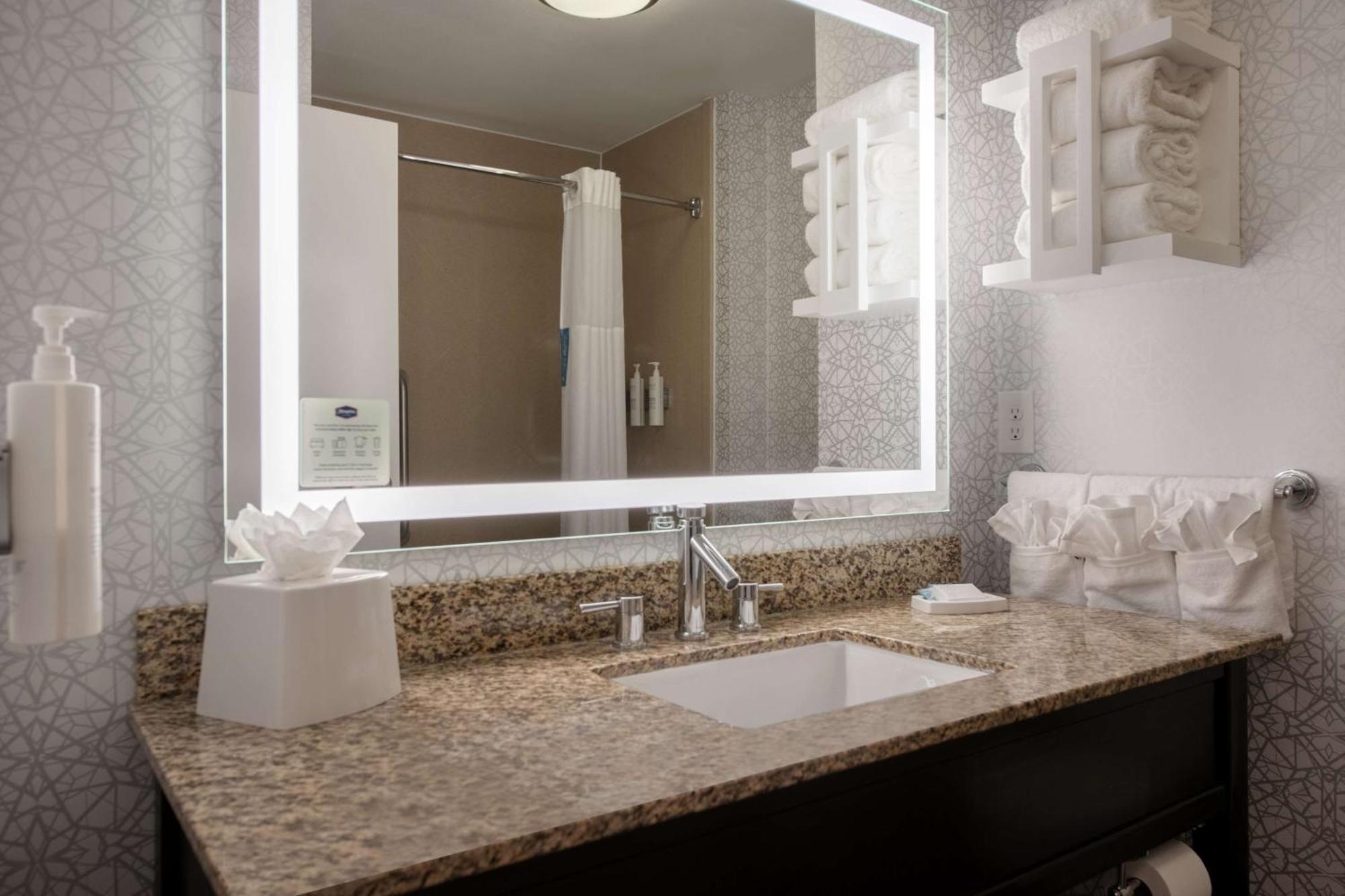 Hampton Inn & Suites Harvey Dış mekan fotoğraf