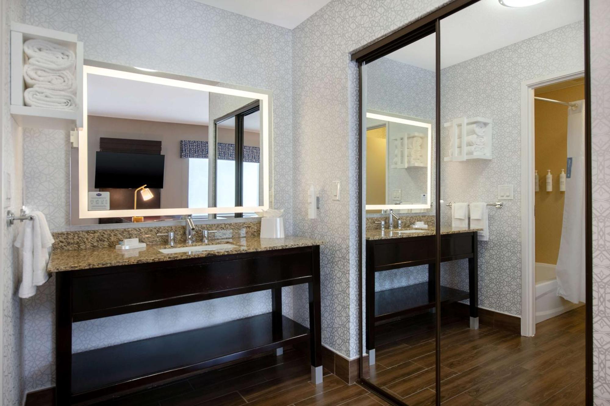 Hampton Inn & Suites Harvey Dış mekan fotoğraf