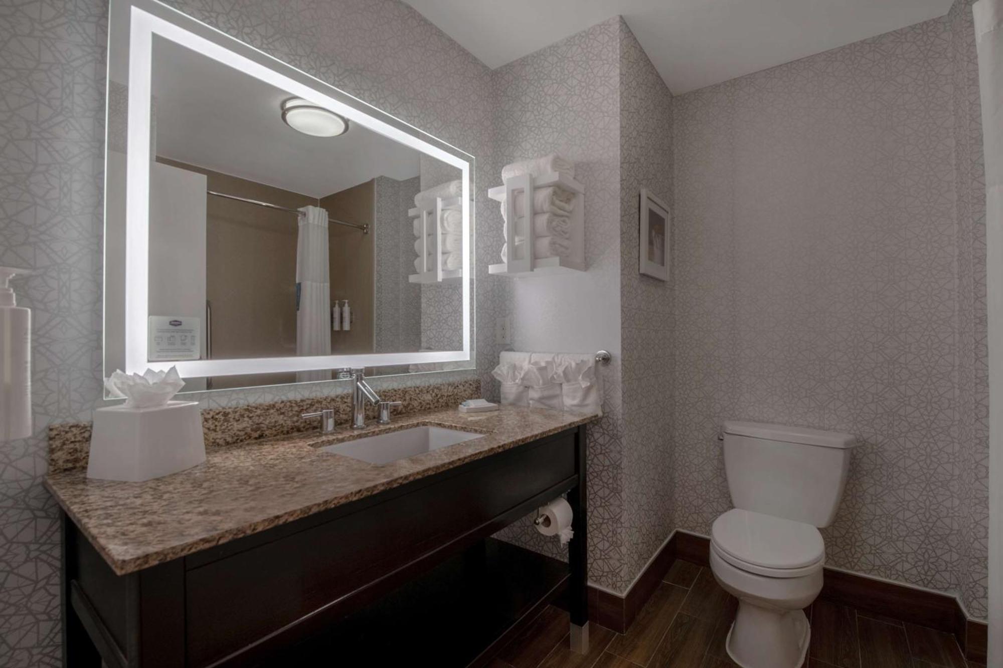 Hampton Inn & Suites Harvey Dış mekan fotoğraf