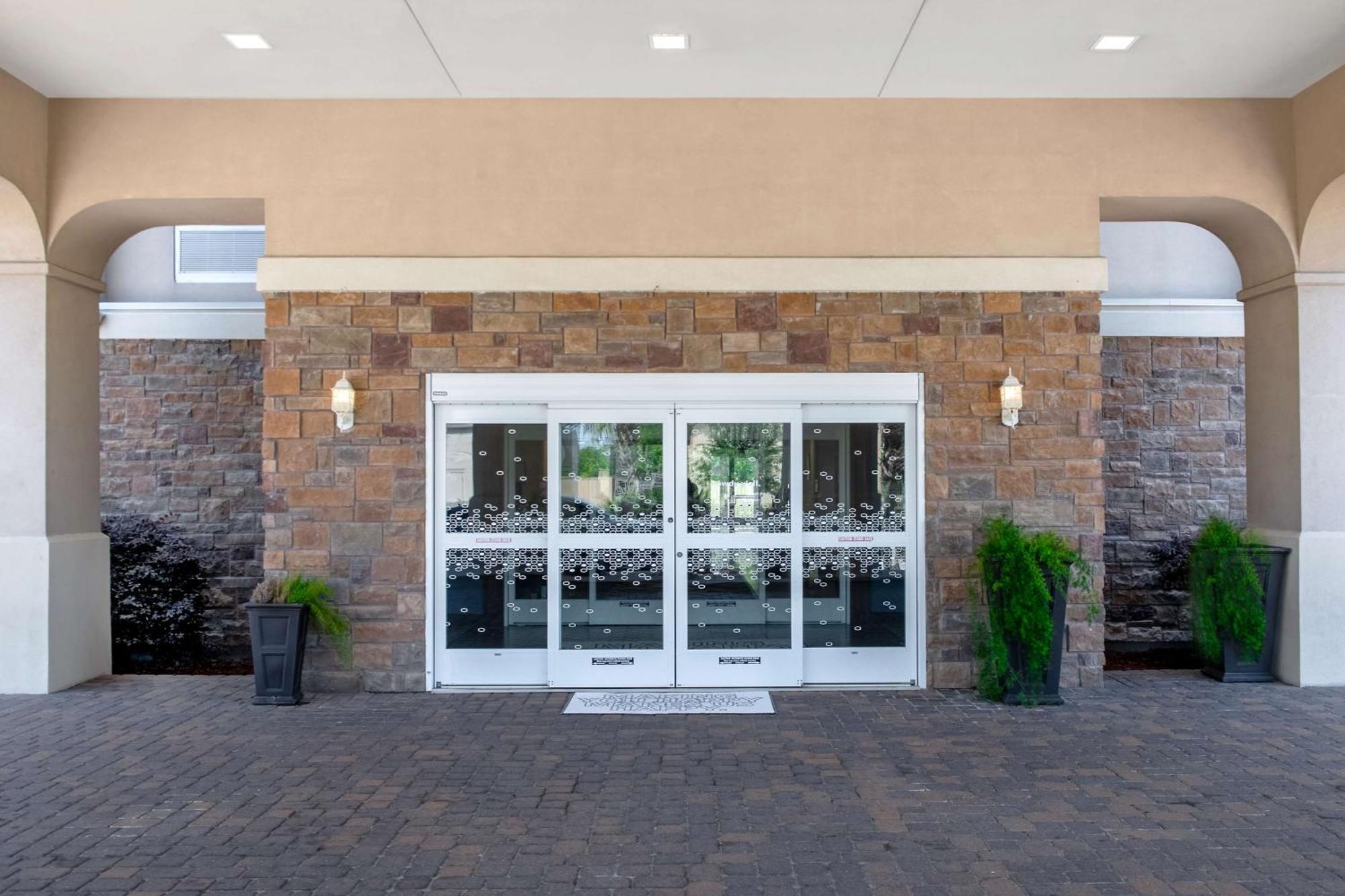 Hampton Inn & Suites Harvey Dış mekan fotoğraf