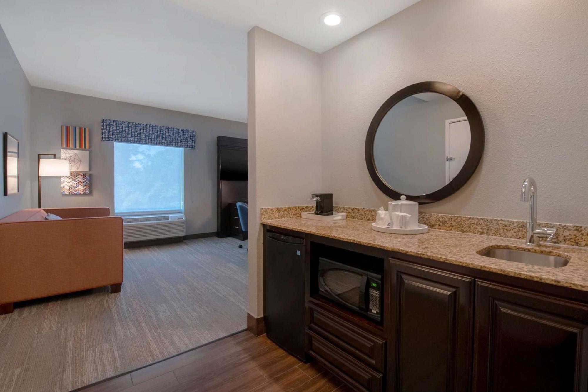 Hampton Inn & Suites Harvey Dış mekan fotoğraf