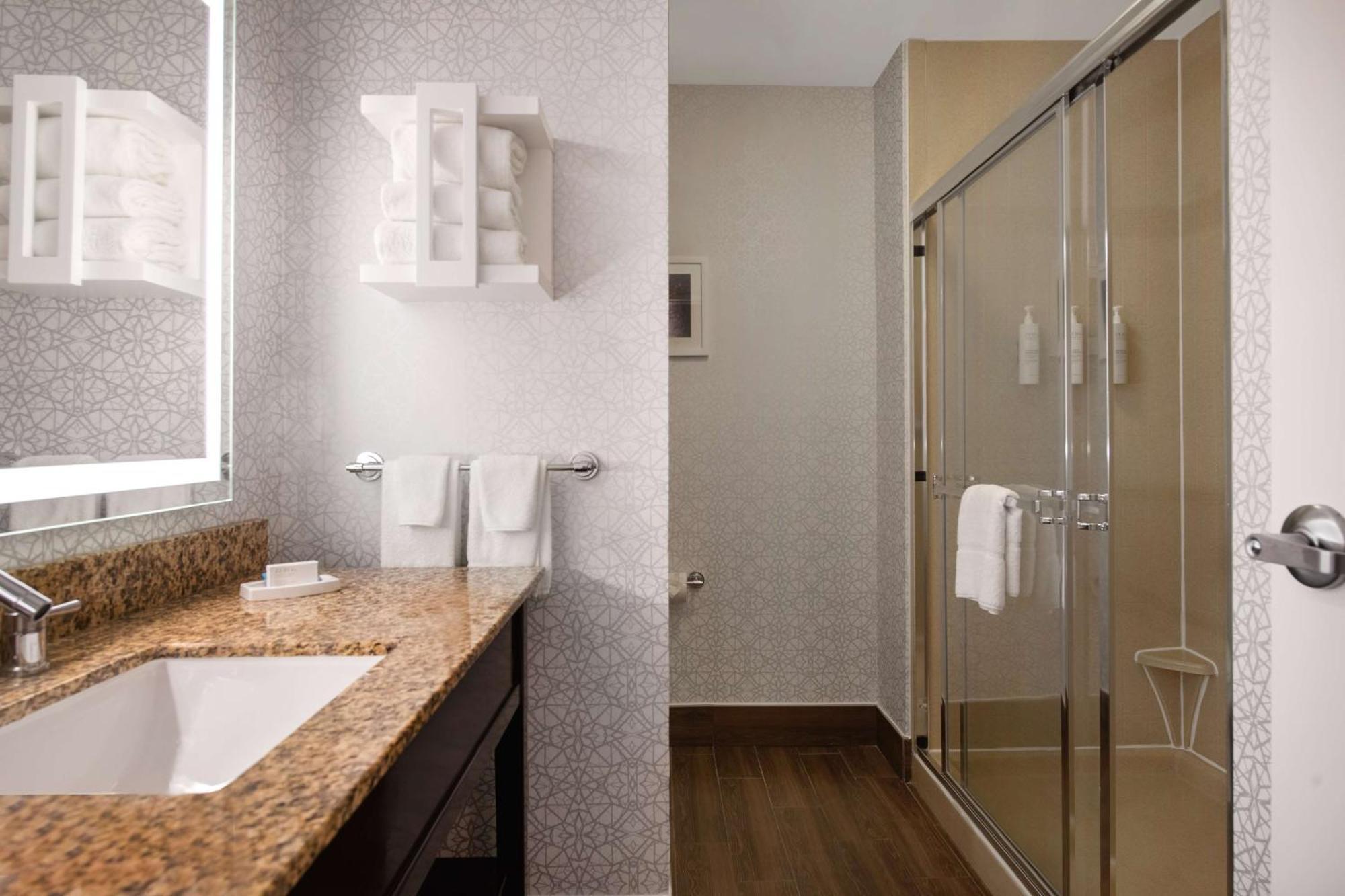 Hampton Inn & Suites Harvey Dış mekan fotoğraf