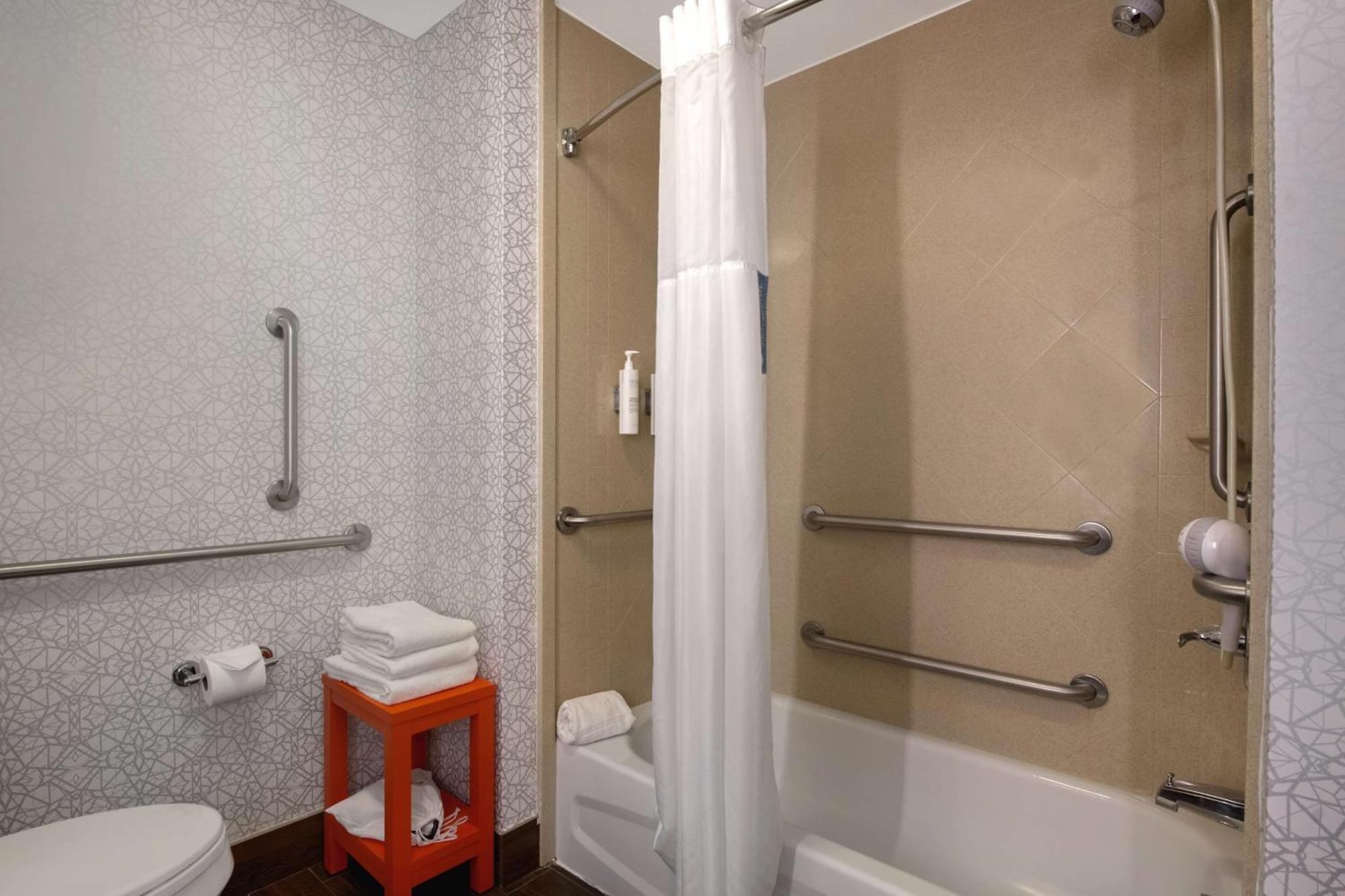 Hampton Inn & Suites Harvey Dış mekan fotoğraf