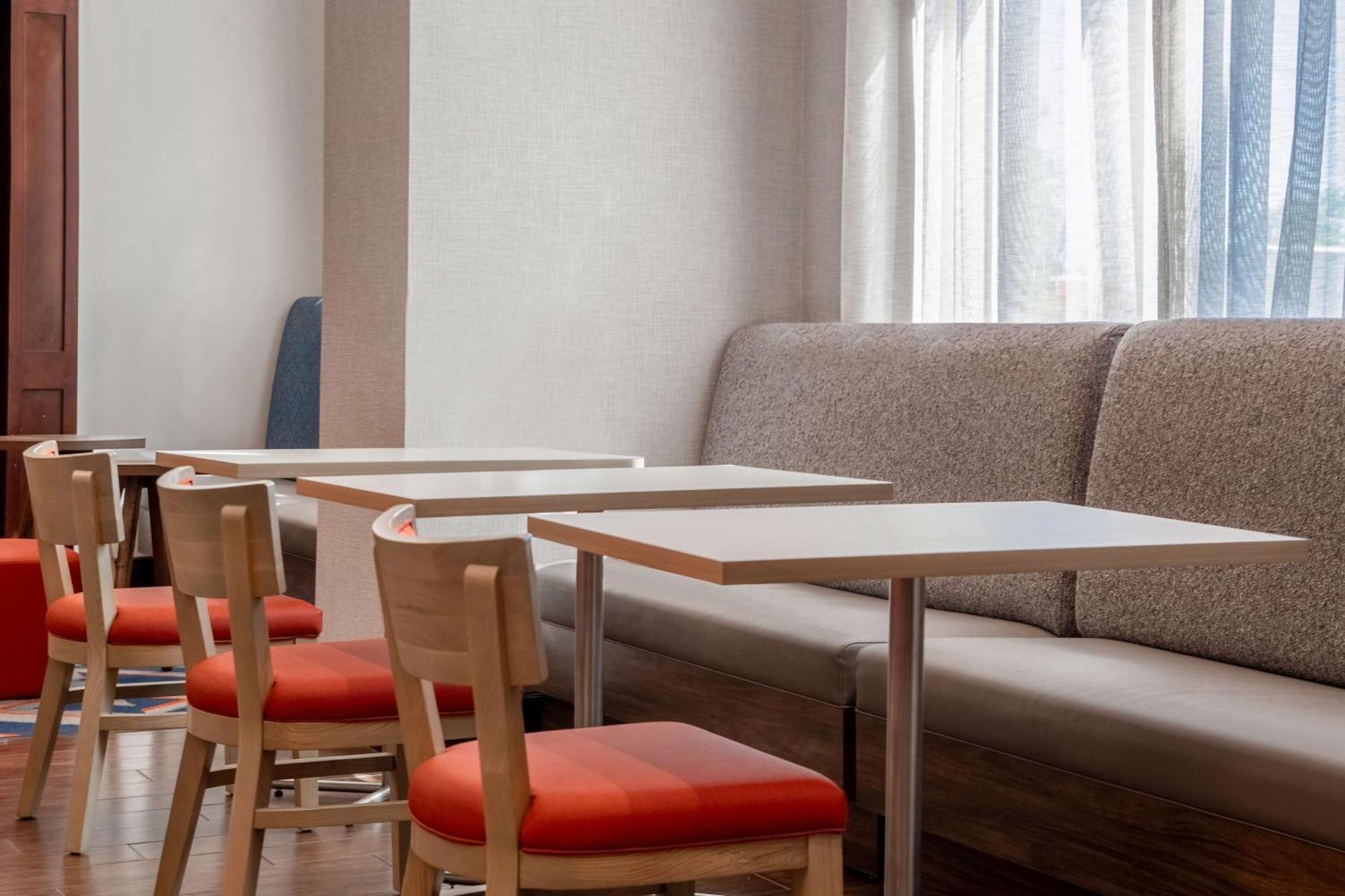 Hampton Inn & Suites Harvey Dış mekan fotoğraf